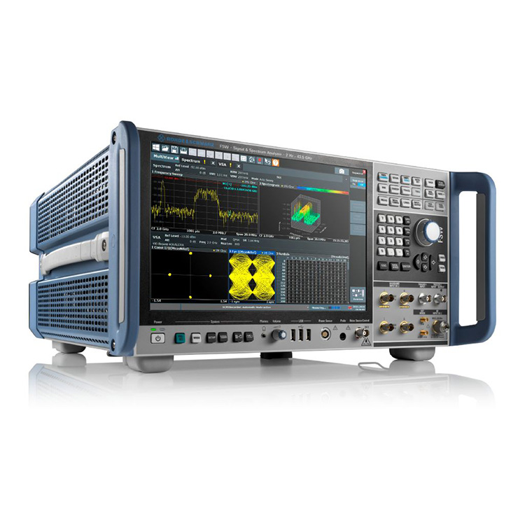 R&S FSW26 Signal at Spectrum Analyzer